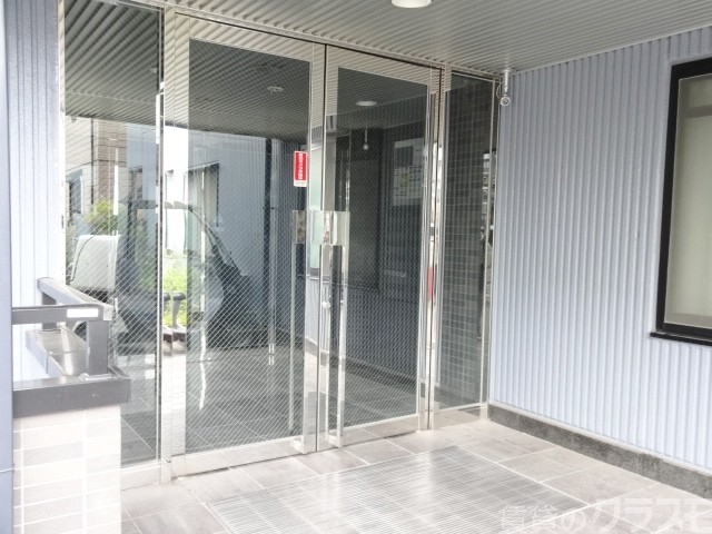 エントランス　オートロック完備のマンションです！