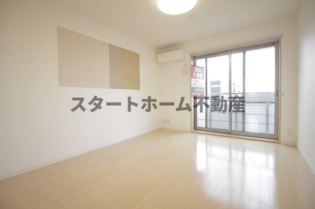 居室・リビング　ゆったり過ごせる居間です
