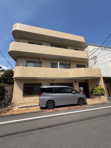 建物外観　落ち着いた雰囲気の外観です