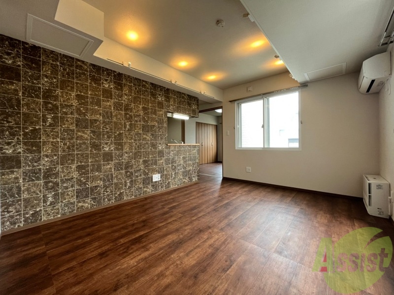 居室・リビング　広くてキレイなお部屋が広がっていて、充実した生活が送れそう。
