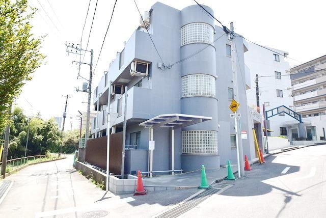 建物外観　★人気の鉄筋コンクリート造です★