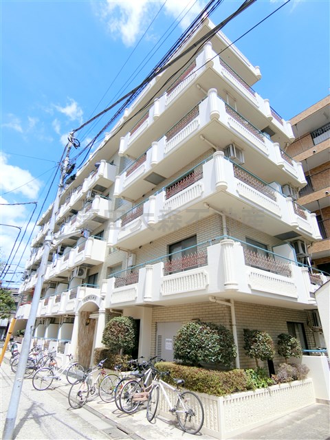 建物外観　1985年12月築　RC鉄筋コンクリート造地上5階建て総戸数