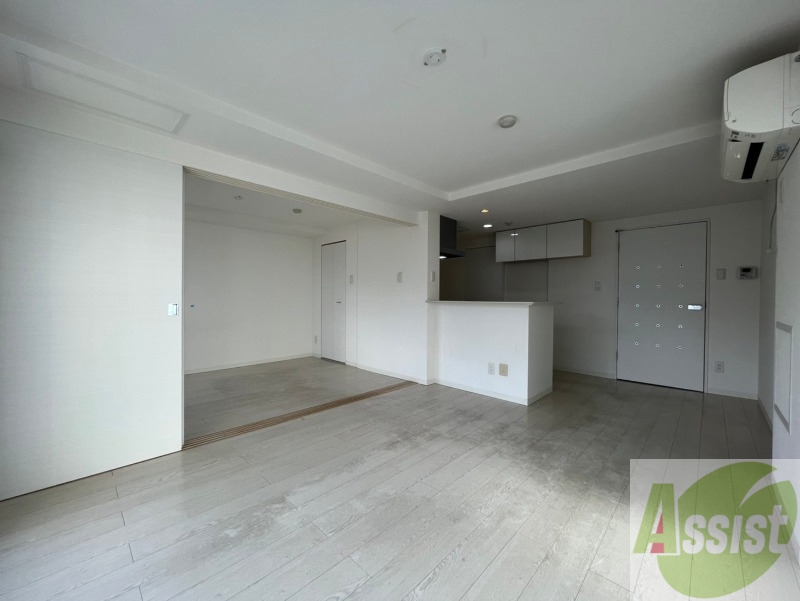 居室・リビング　広くてキレイなお部屋が広がっていて、充実した生活が送れそう。