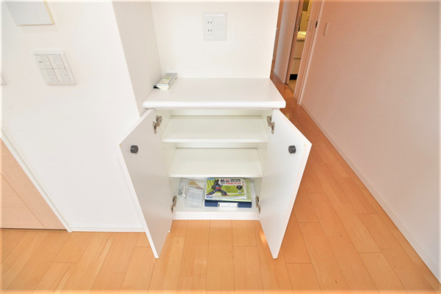 収納　写真は同マンションの他のお部屋のものです