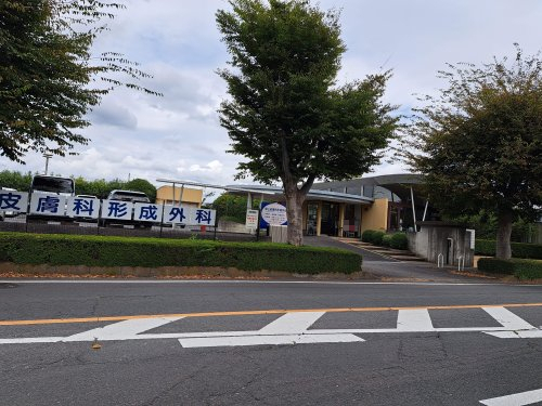 病院　寺山皮膚科・形成外科（病院）まで742m