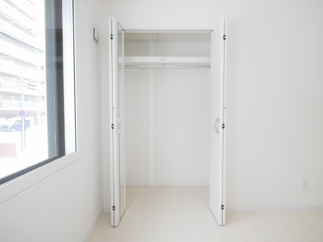 収納　※別号室の室内写真になります。