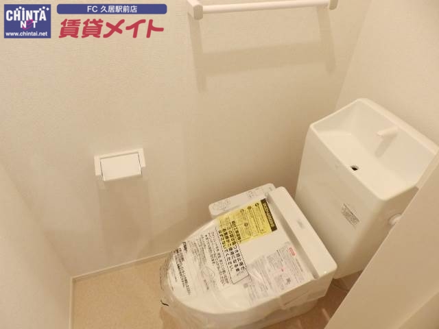 トイレ　同タイプの部屋写真です