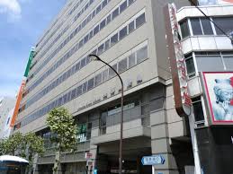 銀行　ゆうちょ銀行浅草店（銀行）まで242m