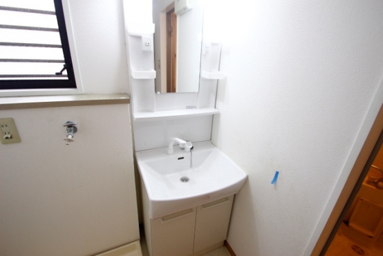 洗面設備　※別部屋の写真です