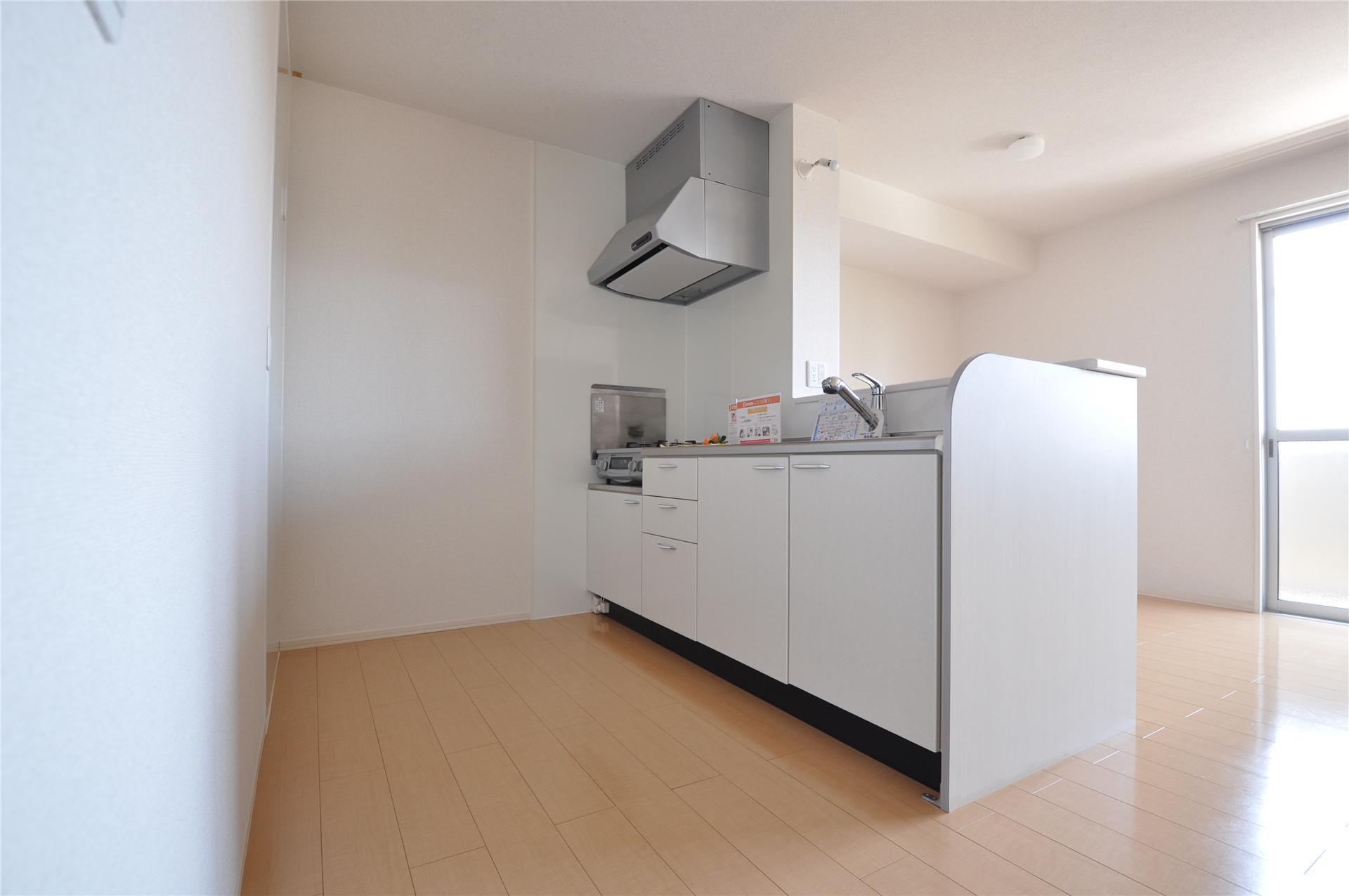 キッチン　※別室参考写真