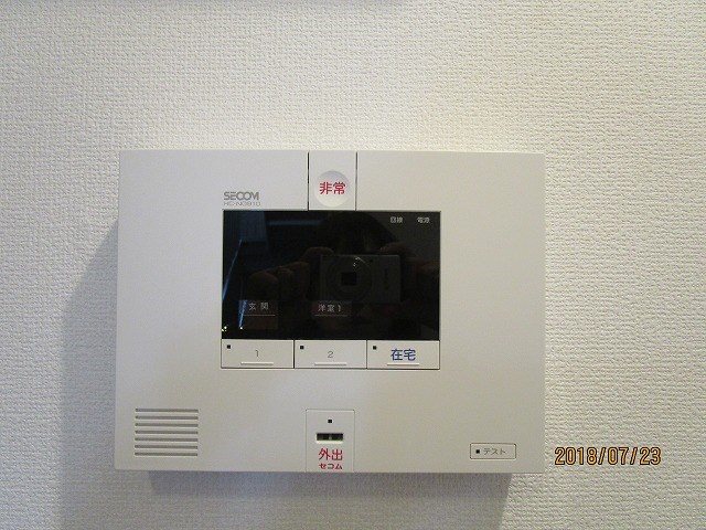 セキュリティ　写真は105号室です（参考）