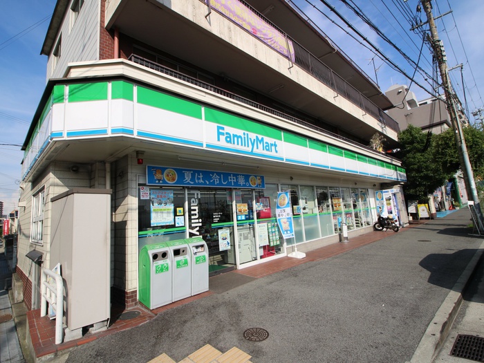 コンビニ　ファミリーマート 陸前屋東灘店（コンビニ）まで450m