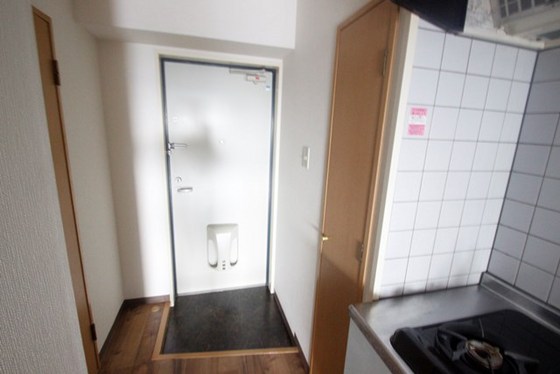 玄関　※別部屋の写真です