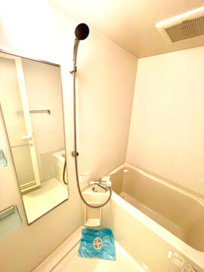 バス・シャワールーム　※別部屋参考写真