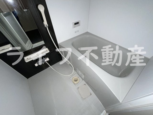 バス・シャワールーム　ゆったり過ごせるお風呂です