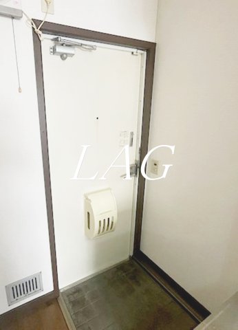 玄関　玄関です。