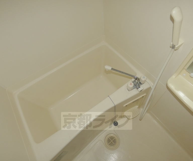 その他共有部分　建物入口です。