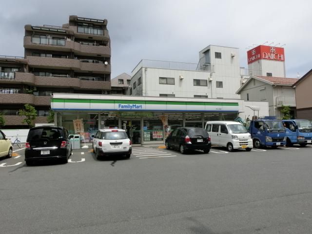 コンビニ　ファミリーマート市川二俣店（コンビニ）まで370m