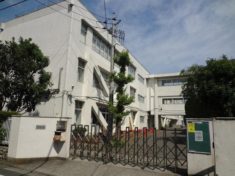 小学校　立川市立第三小学校（小学校）まで779m