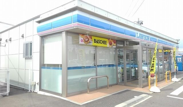 コンビニ　ローソン福島瀬上町店（コンビニ）まで290m