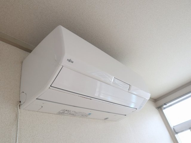 その他設備　エアコンがついています