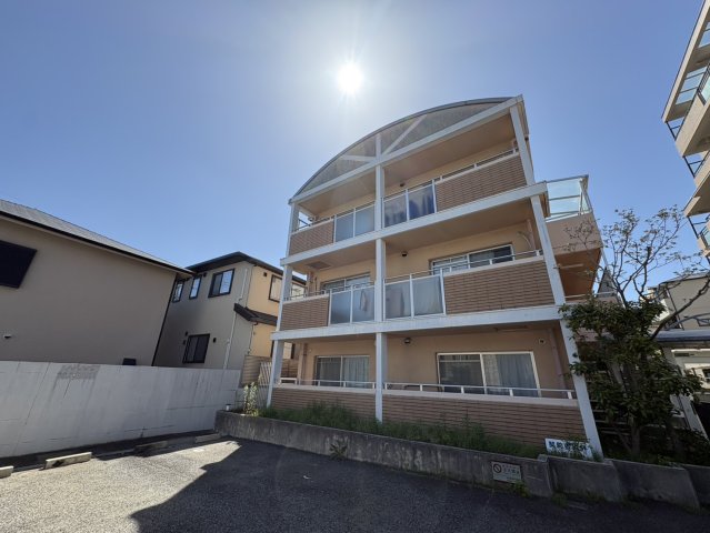 建物外観　小学校