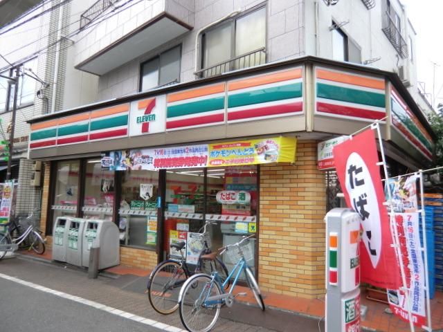 コンビニ　セブンイレブン（コンビニ）まで371m