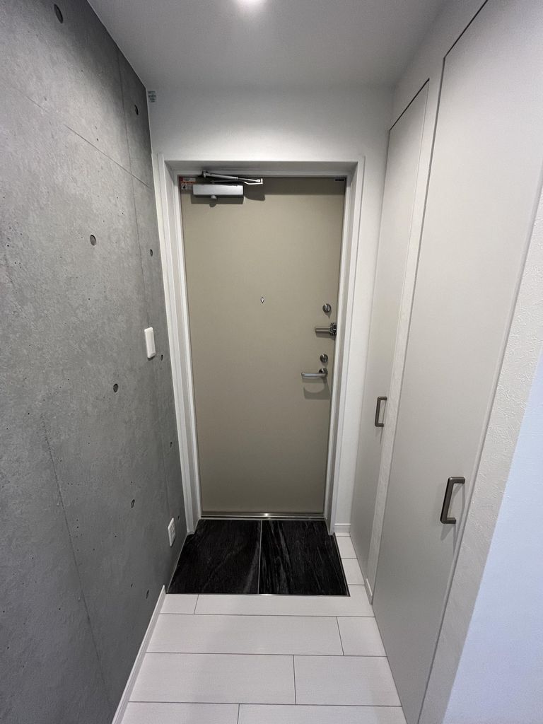 玄関　洗面