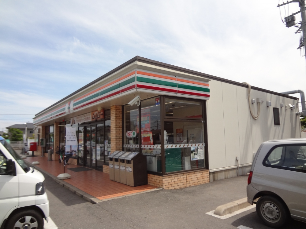 コンビニ　セブンイレブン 東金千葉学芸高校前店（コンビニ）まで550m