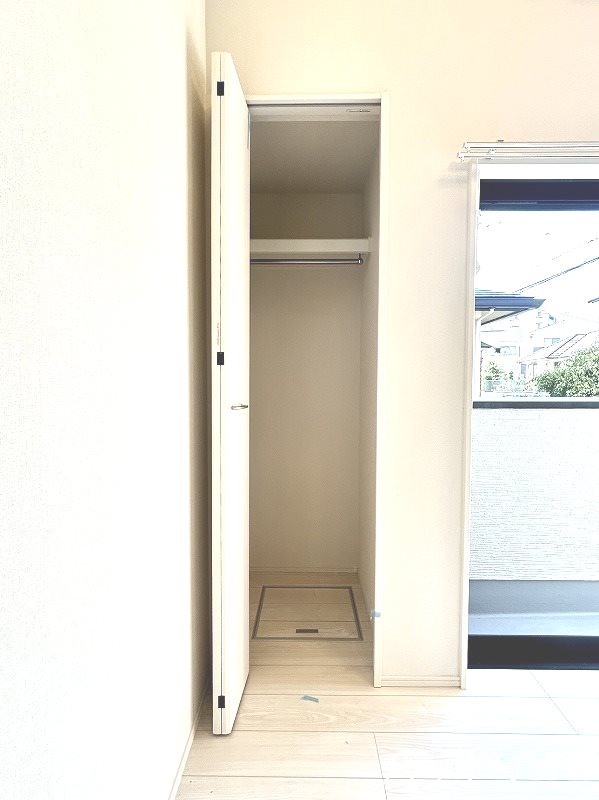 収納　同型タイプの写真となります　現状優先