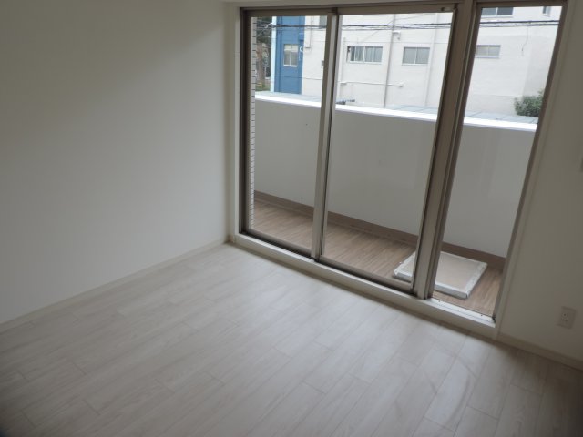 その他　白基調