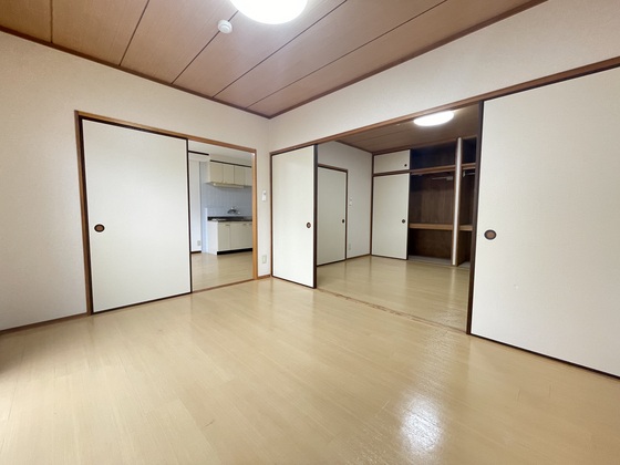 居室・リビング　※別部屋の写真です