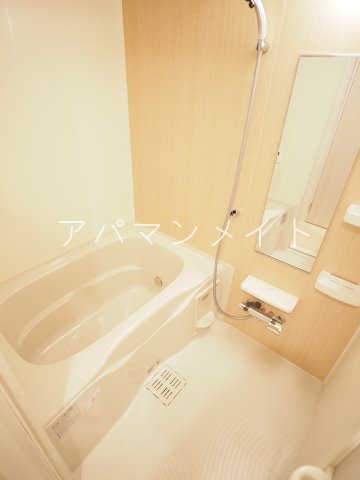 バス・シャワールーム　追い焚き付き！