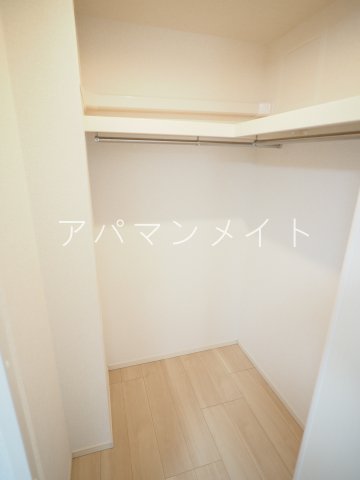 収納　ウォークインクローゼット