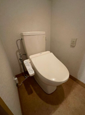 トイレ　清潔感のあるトイレです