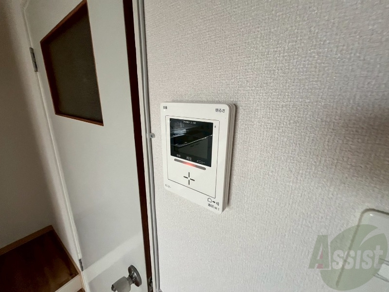 セキュリティ　ＴＶモニター付インターホンです。来客者の顔が見えるので安心！