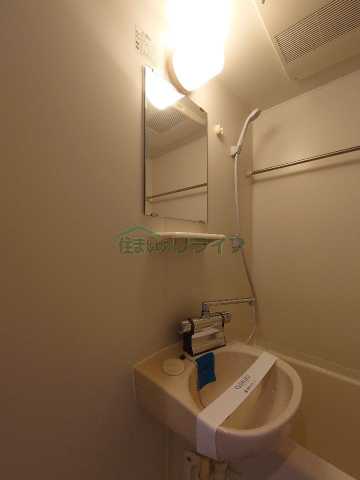 洗面設備　※参考写真です。同じ間取りの別部屋になります。