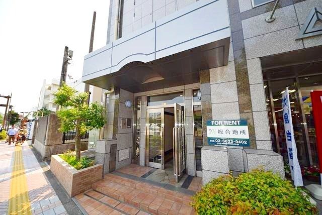 エントランス　★駅から徒歩7分★買い物施設充実★