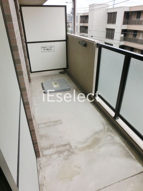 バルコニー　日当たりが良いですよ。