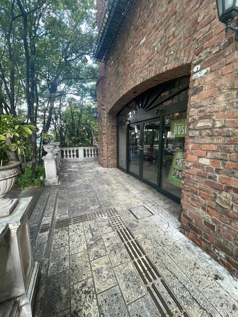 飲食店　BOSCO（飲食店）まで10m