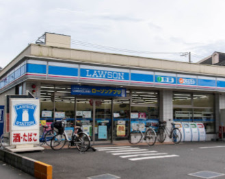 コンビニ　ローソン 板橋三園一丁目店（コンビニ）まで413m