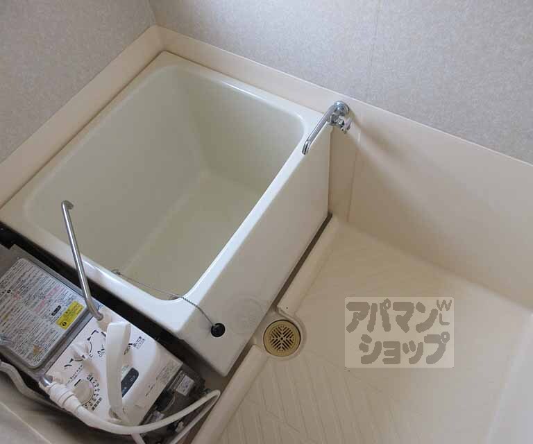 バス・シャワールーム　落ち着くバスルームです！