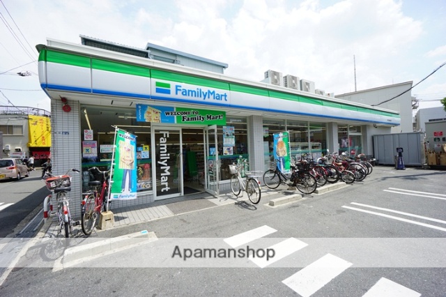 コンビニ　ファミリーマート（コンビニ）まで42m
