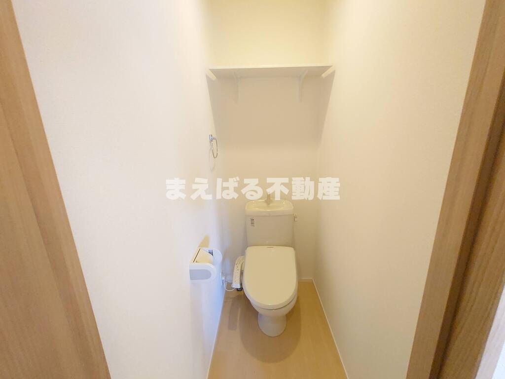トイレ　温水洗浄便座