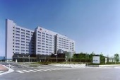 病院　赤十字病院（病院）まで1000m