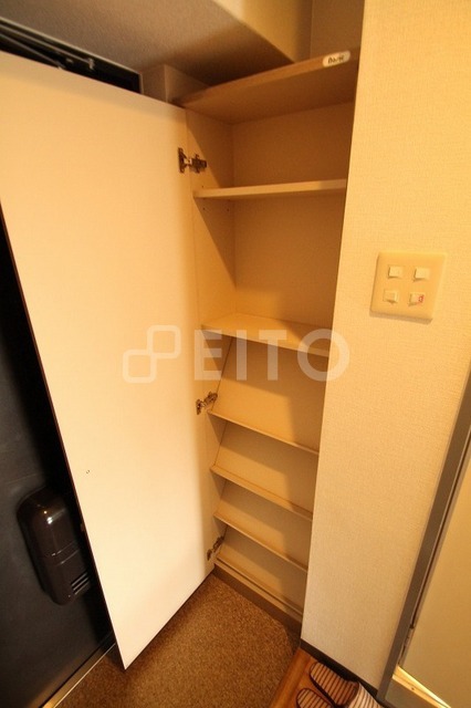 収納　同物件の別号室の写真です