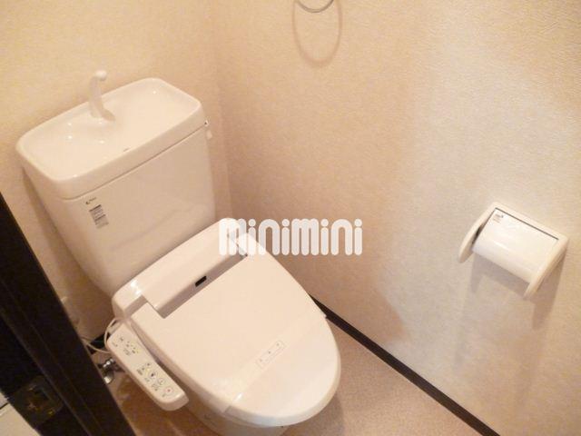 トイレ　清潔感のあるトイレです