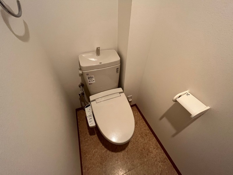 トイレ　トイレです。ウォシュレット付を探している方、おすすめです！