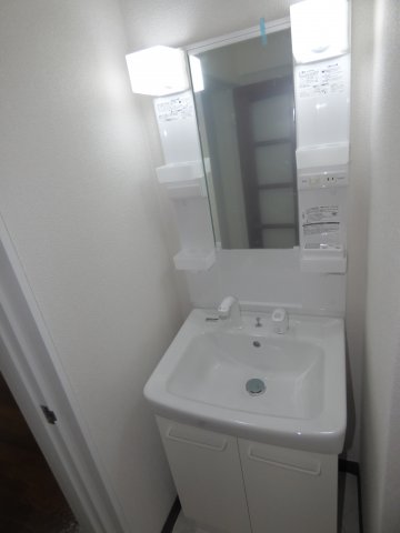 洗面設備　洗面台のお写真です。（他室）