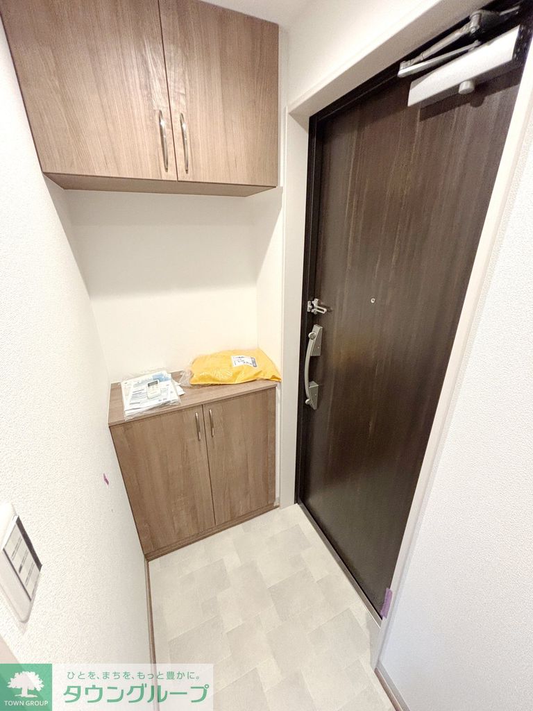 玄関　お部屋探しは株式会社　タウンハウジング　までお気軽にお問合…